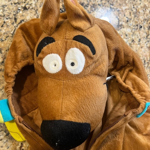 Plush SCOOBY-DOO costume. Size child’s small - Picture 3 of 6